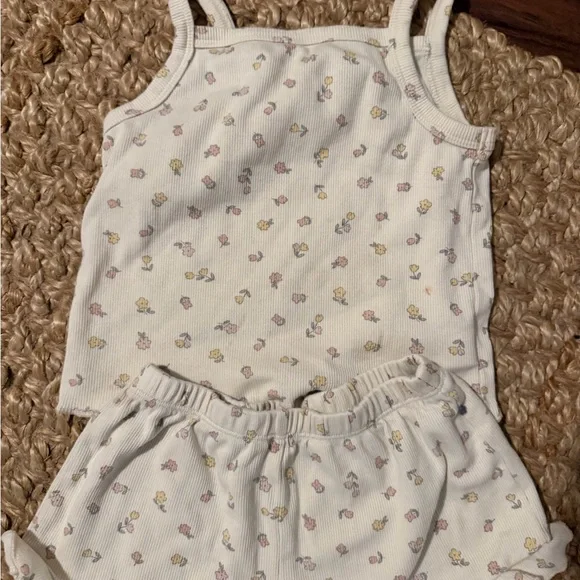 Quincy Mae Cream Floral Tank & Ruffle Short Set - Picture 5 of 5